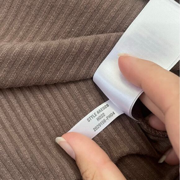 Madewell Ribbed Turtleneck Top Fitted Neutral Fall Castle Rock Womens Size XL - Picture 6 of 10